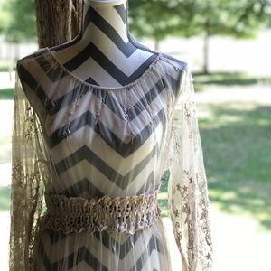 Cream lace dress💕